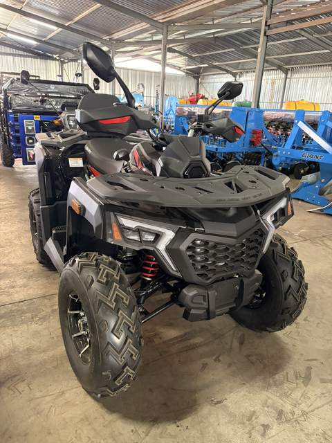 Giant Ranger 220 ATV, front three-quarter view (frame 2)