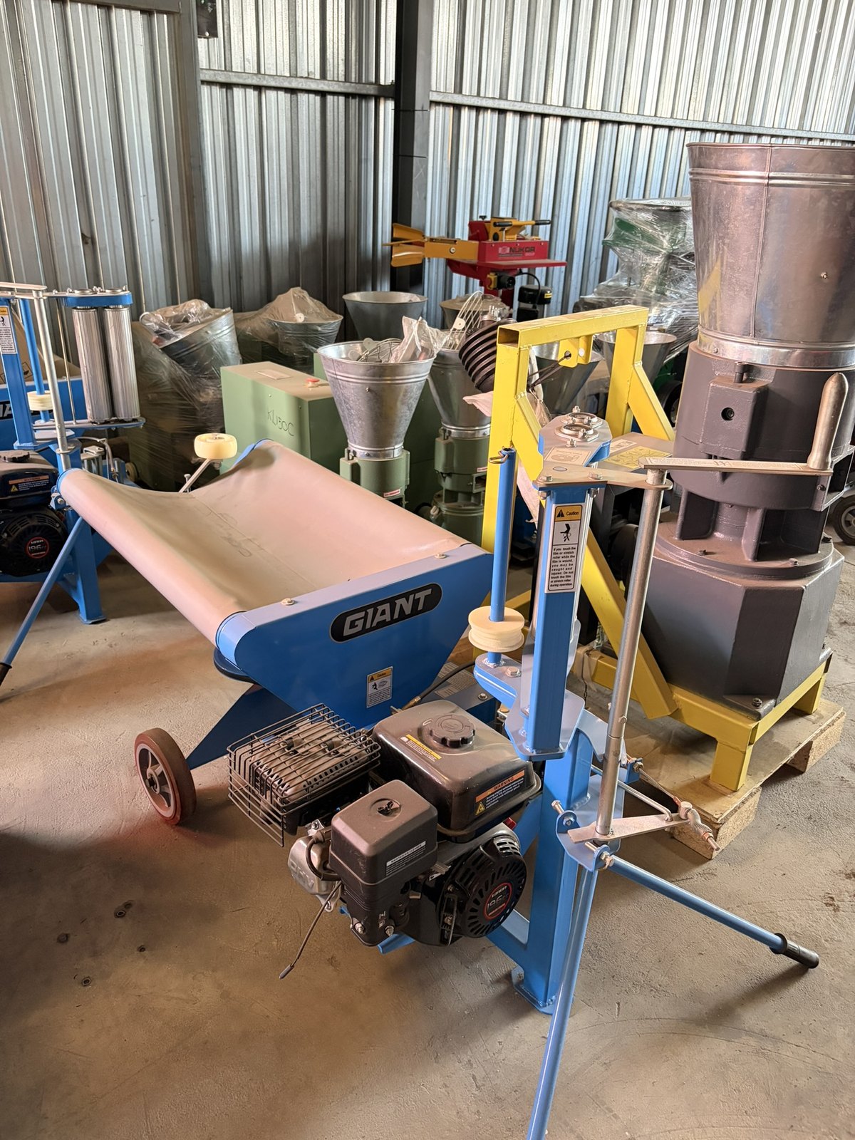Mini Round Bale Wrapper, three-quarter view