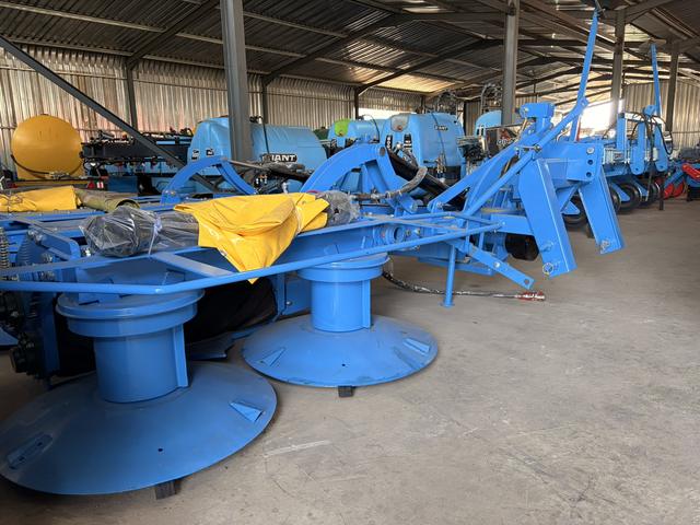 Drum Mower, 1.65 m, with Conditioner, photographed on the supplier's floor (frame 3)