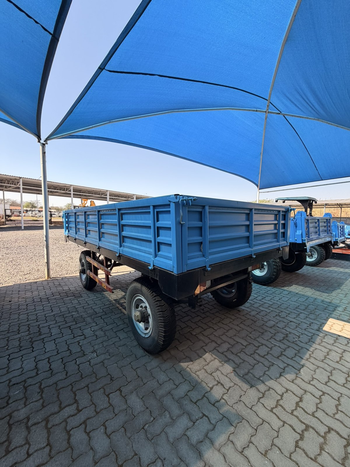 6 Ton Standard Trailer, opposite front three-quarter view