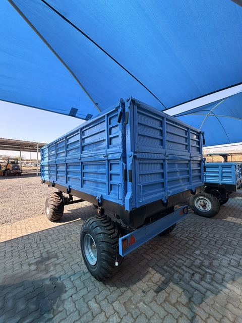 10 Ton Dropside Trailer, rear three-quarter view