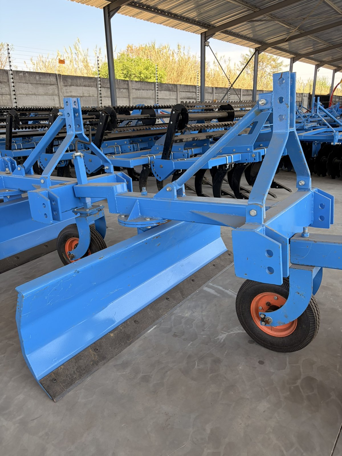 Grader Blades, photographed on the supplier's floor (frame 5)