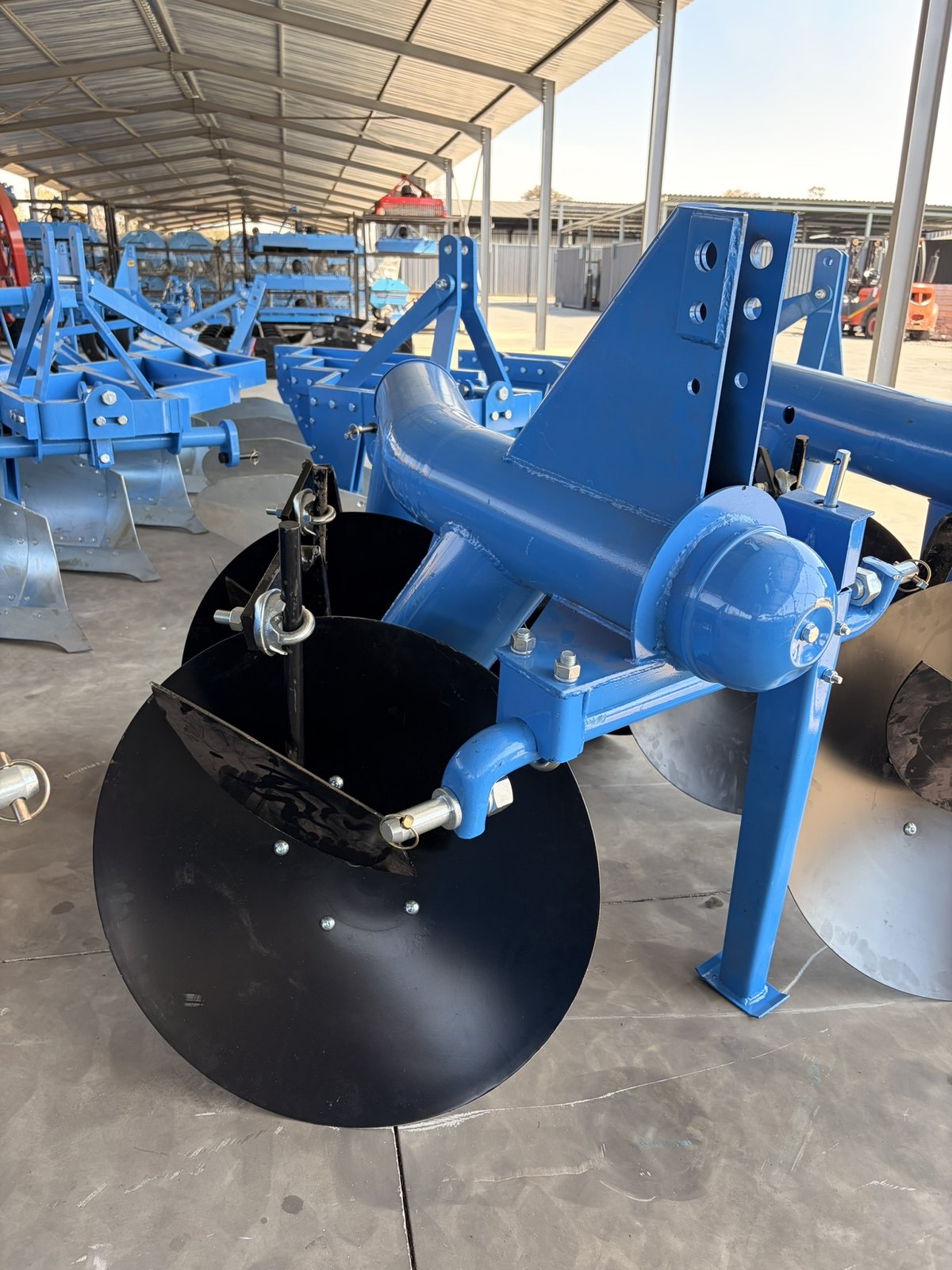 Disc Ploughs, close view (frame 12)