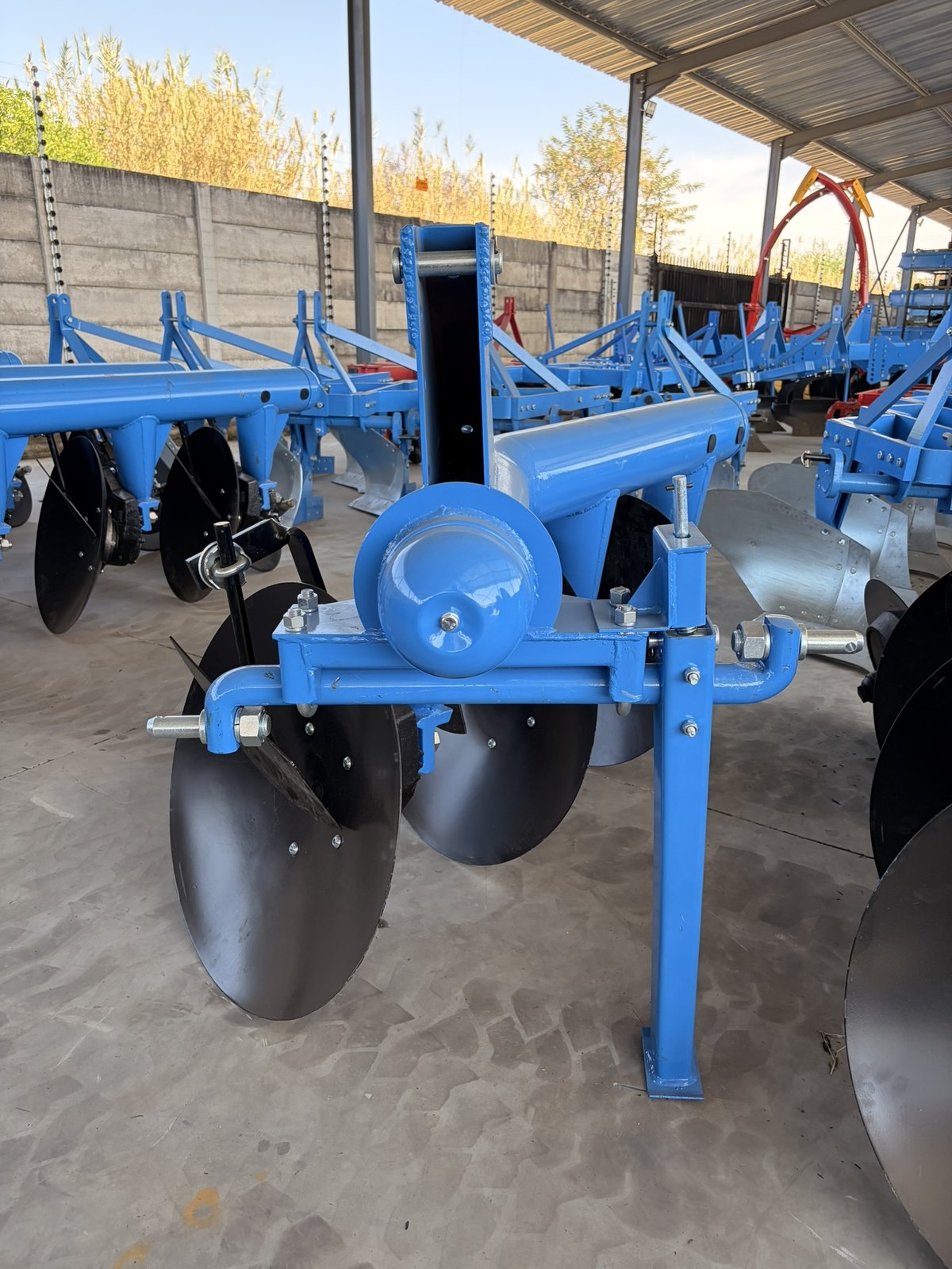 Disc Ploughs, close view (frame 9)
