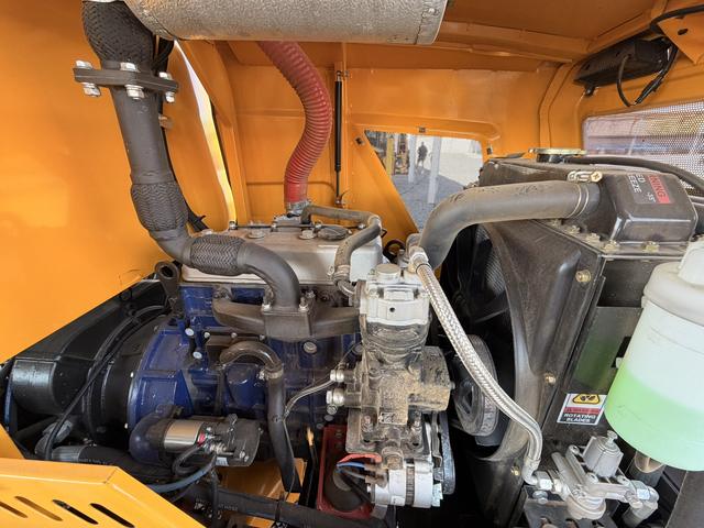 G932 Wheel Loader, 1.6 Ton, close view (frame 9)