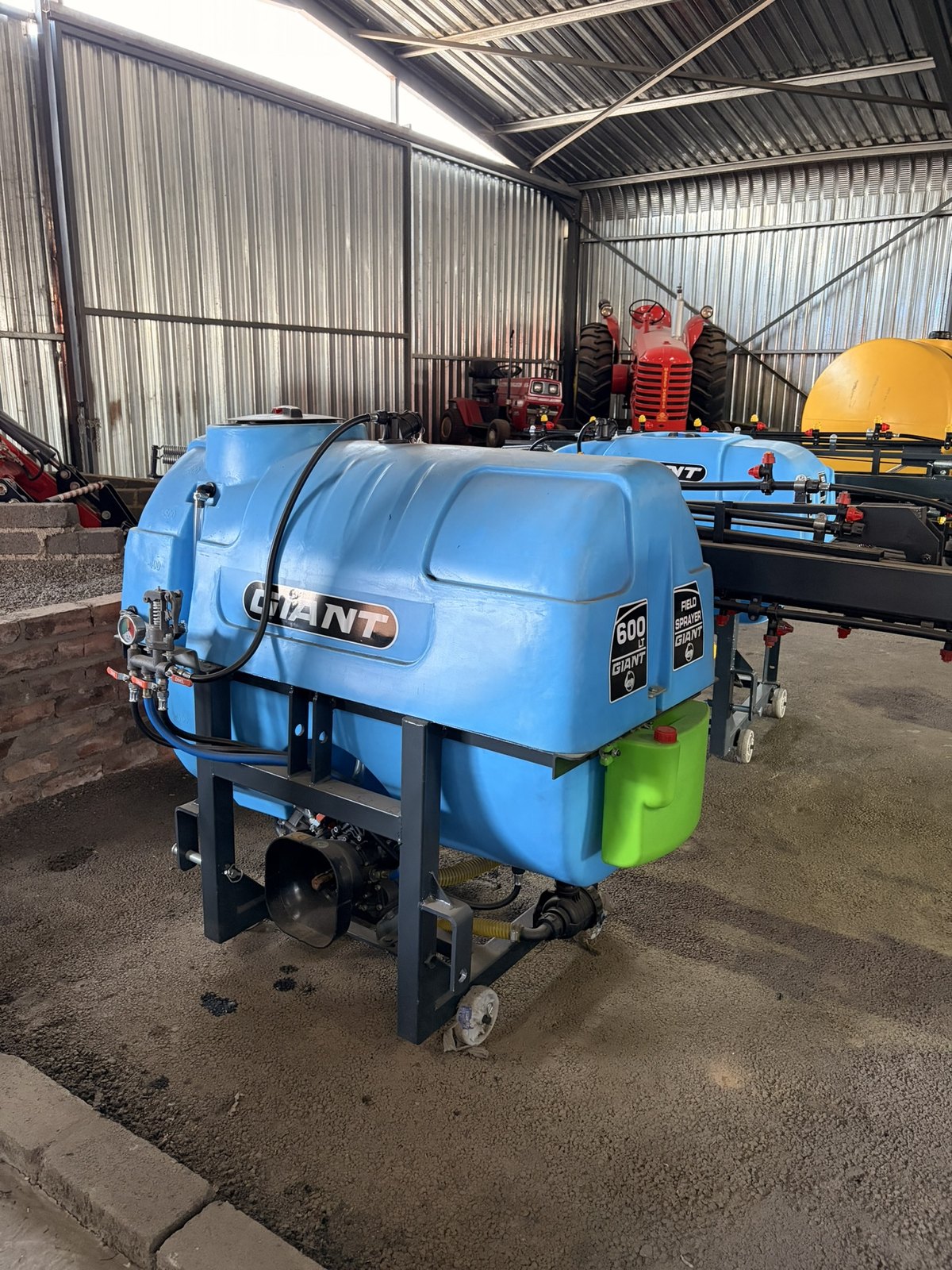 Boom Sprayers, three-quarter view (frame 10)