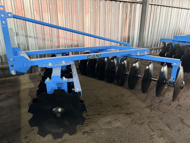 Mounted Disc Harrows, three-quarter view (frame 4)