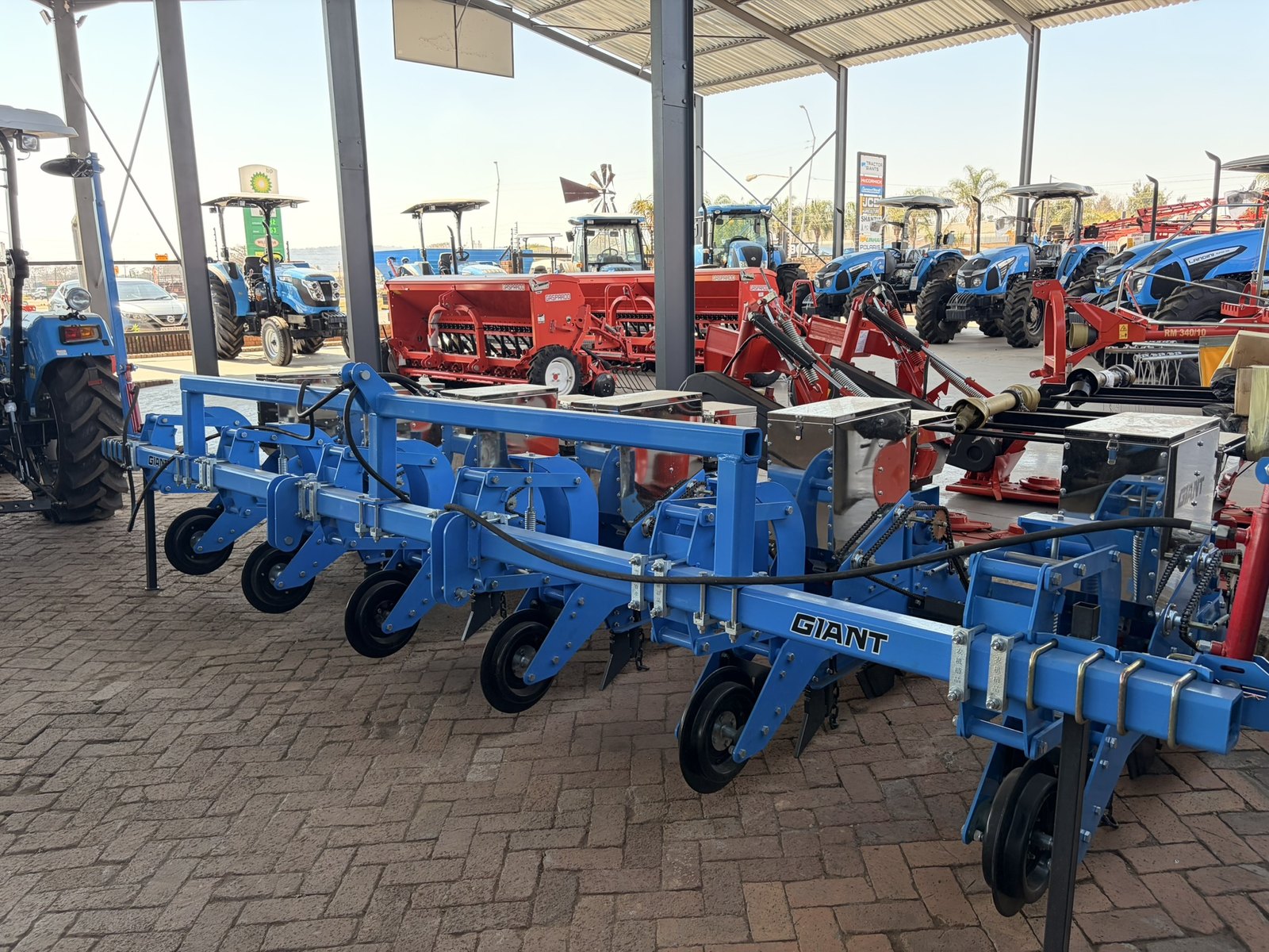 No-Till Planters, front view