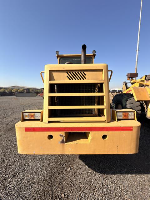 Used Fugong front end loader, rear view of the radiator guard and rear lights