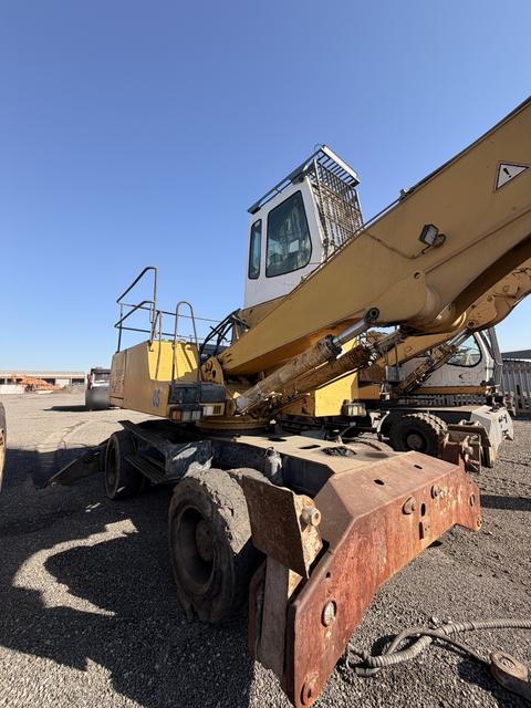 Used Liebherr 924 material handler, side view of the boom and counterweight