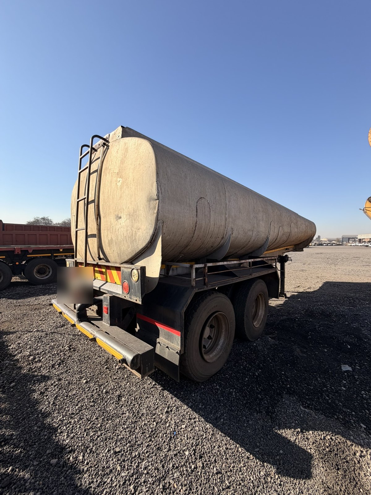 Used water tanker, rear nearside corner with the access ladder